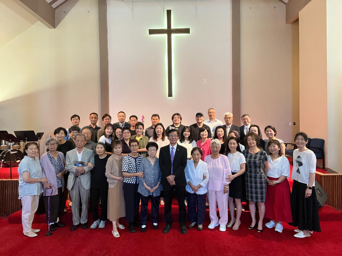 Pastor Sky Song과 함께 출발하면서 2023년 창립기념주일 예배 후 Pastor Sky Song과 함께 출발하면서 2023년 창립기념주일 예배 후